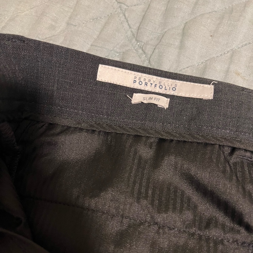 Perry Ellis 30x30 men’s dress pants